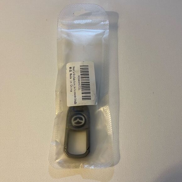 Mazda Key Fob Keychain in Metal NWT - Picture 6 of 6